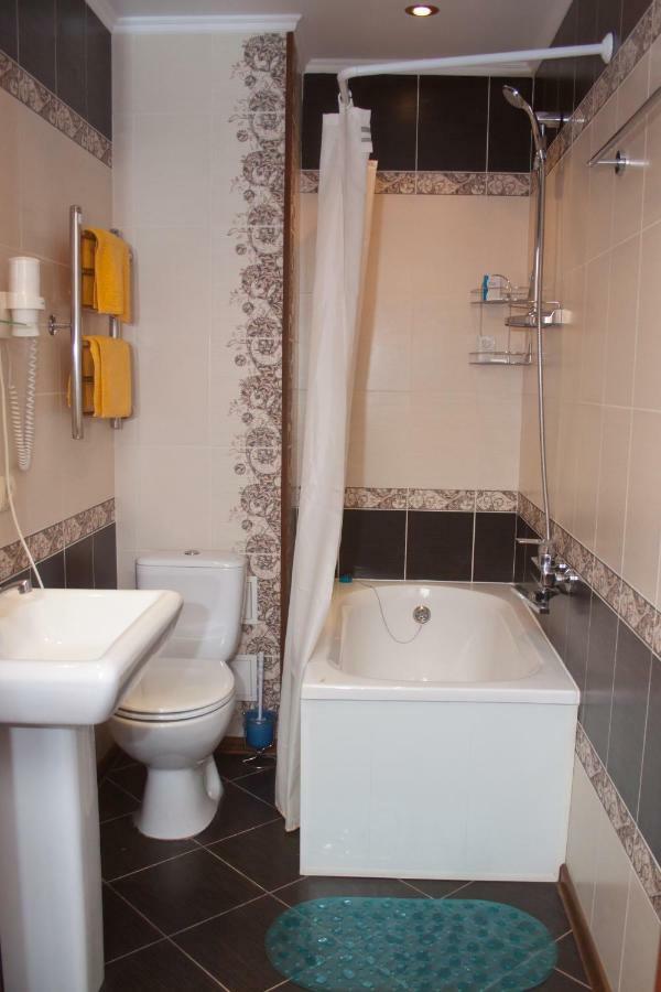 Dvina Hotel Полацк Стая снимка